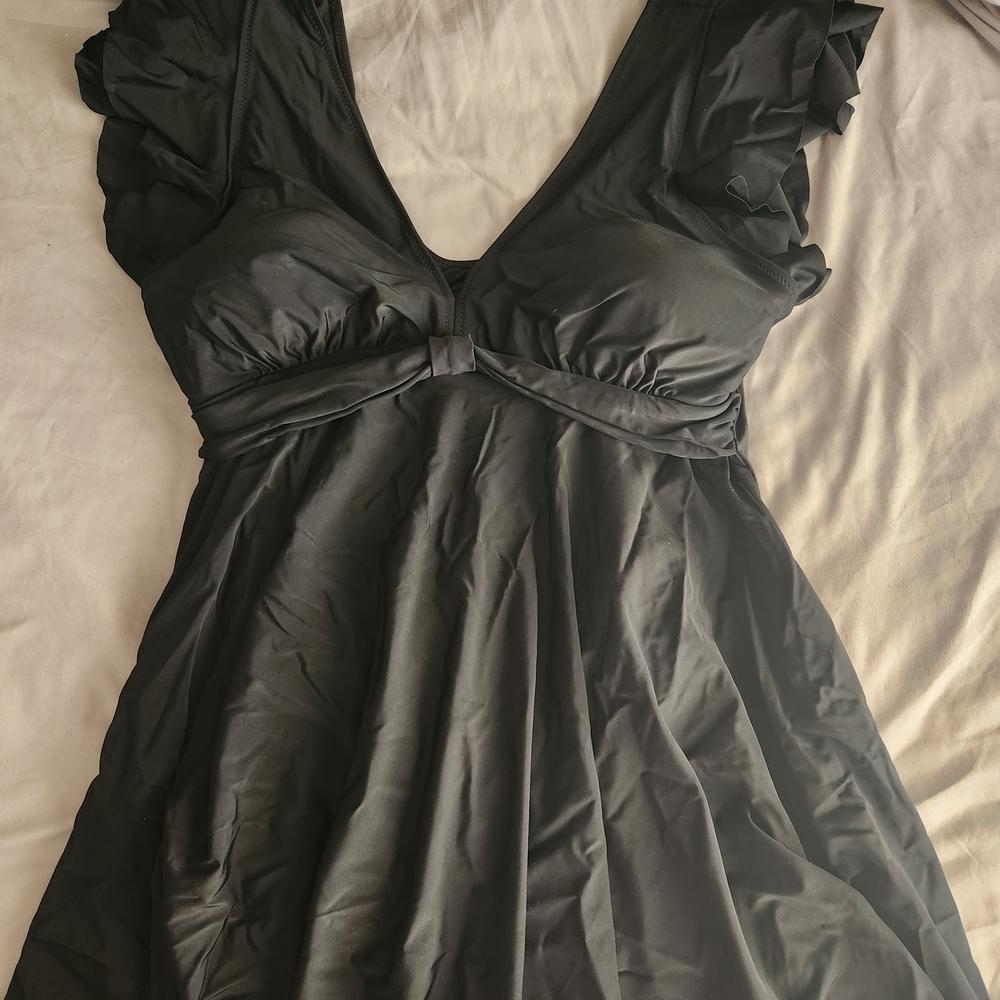 Plus Size Elegant Black Swim Dress with Ruffle Sleeves
